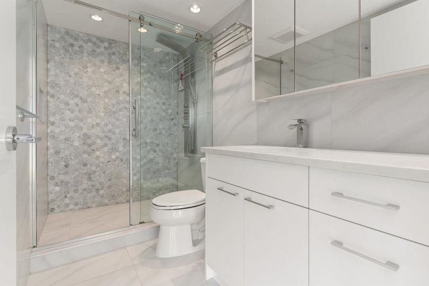 704 125 Milross Avenue