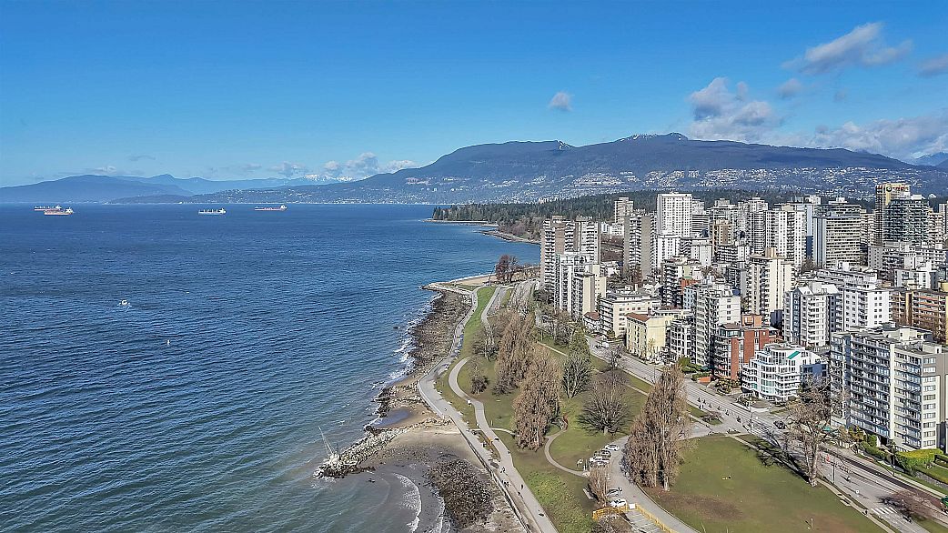 1002 1020 Harwood Street