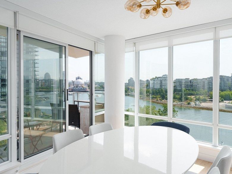 1006 980 Cooperage Way