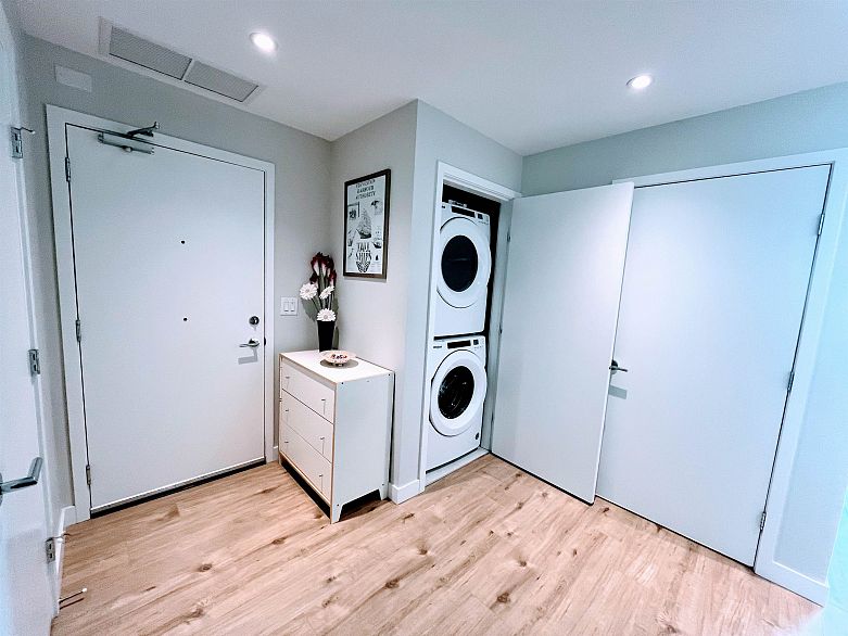 1205 3430 E Kent Avenue South