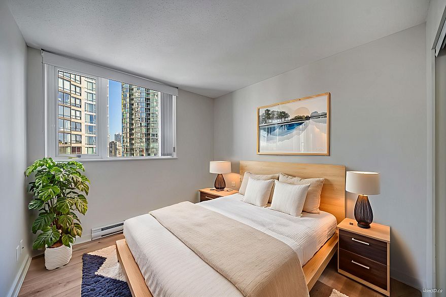 1506 583 Beach Crescent