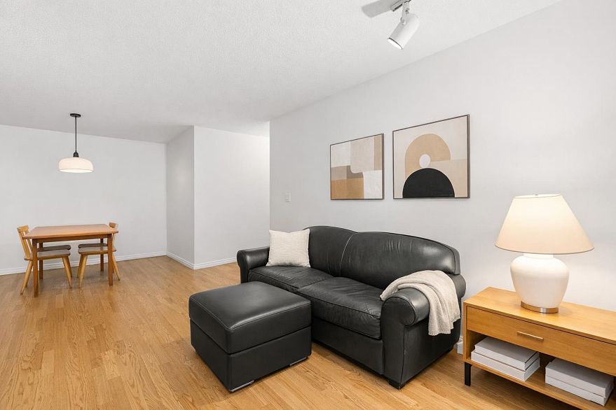 101 2320 W 40th Avenue