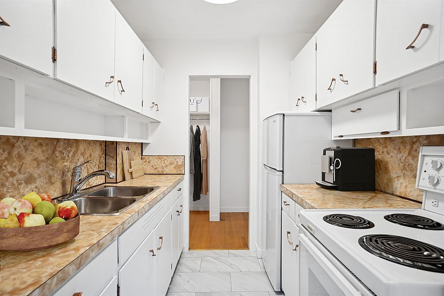 103 6026 Tisdall Street