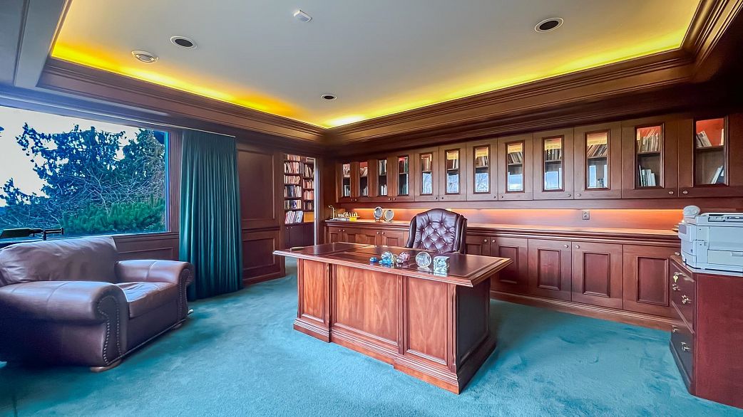 2388 SW Marine Drive