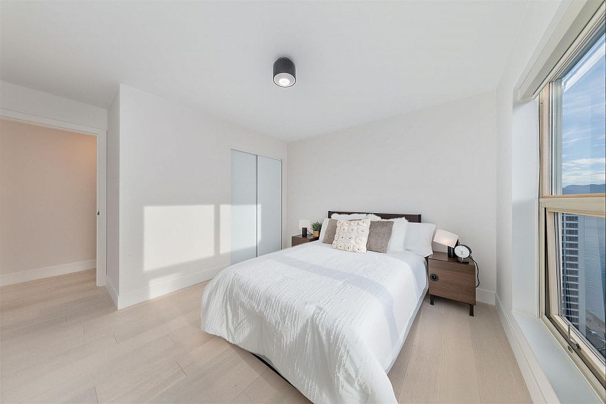 2103 837 W Hastings Street