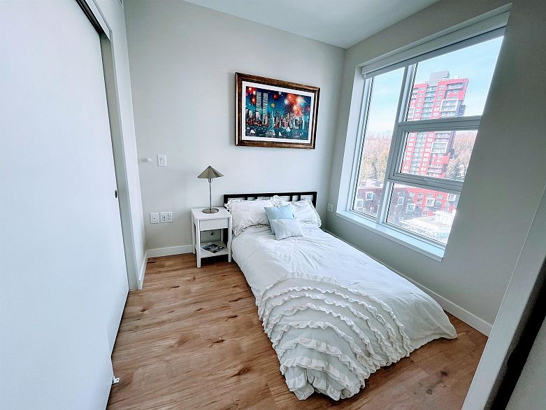 1205 3430 E Kent Avenue South