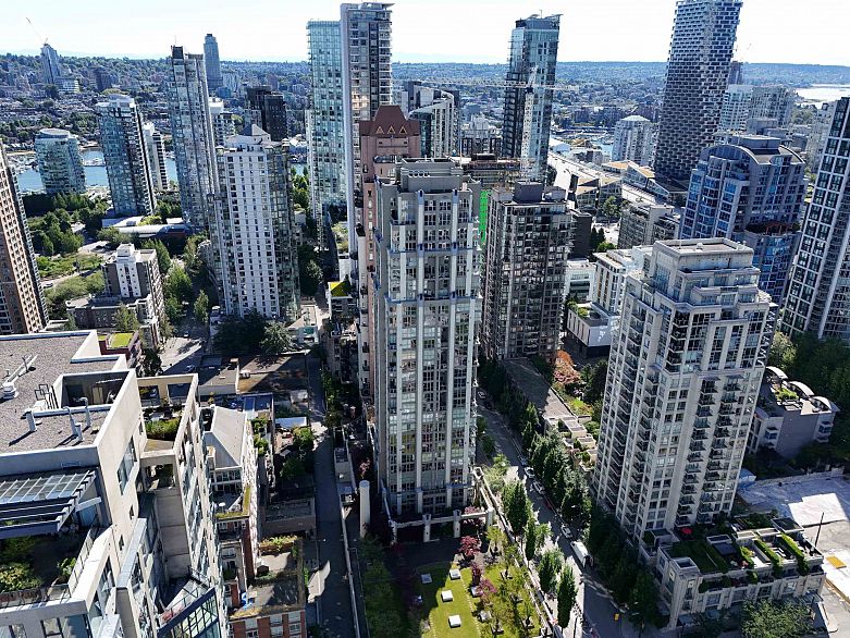 1403 1155 Homer Street