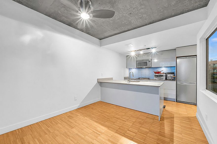 3605 128 W Cordova Street