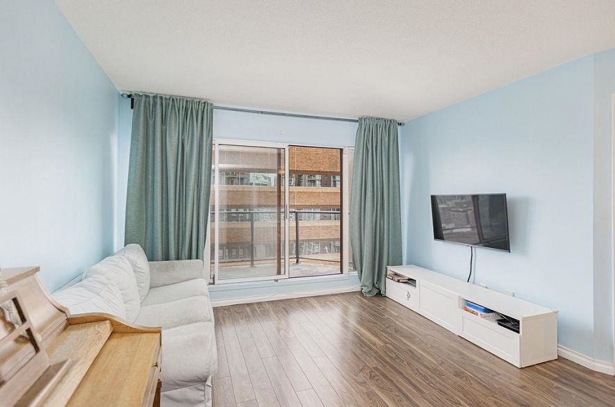 1702 811 Helmcken St Street