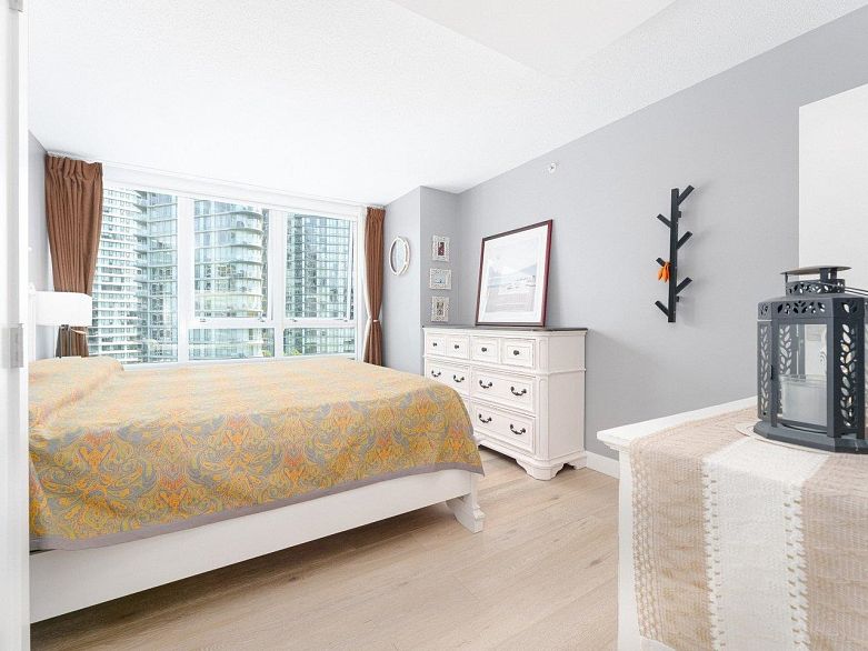 1006 980 Cooperage Way