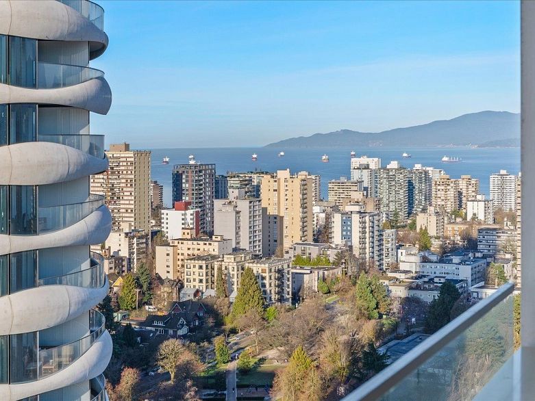 2902 1028 Barclay Street