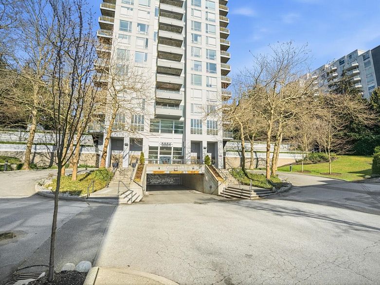 1107 3061 E Kent Avenue North