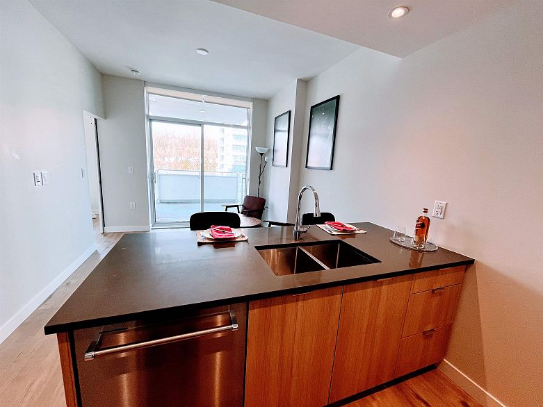 1205 3430 E Kent Avenue South