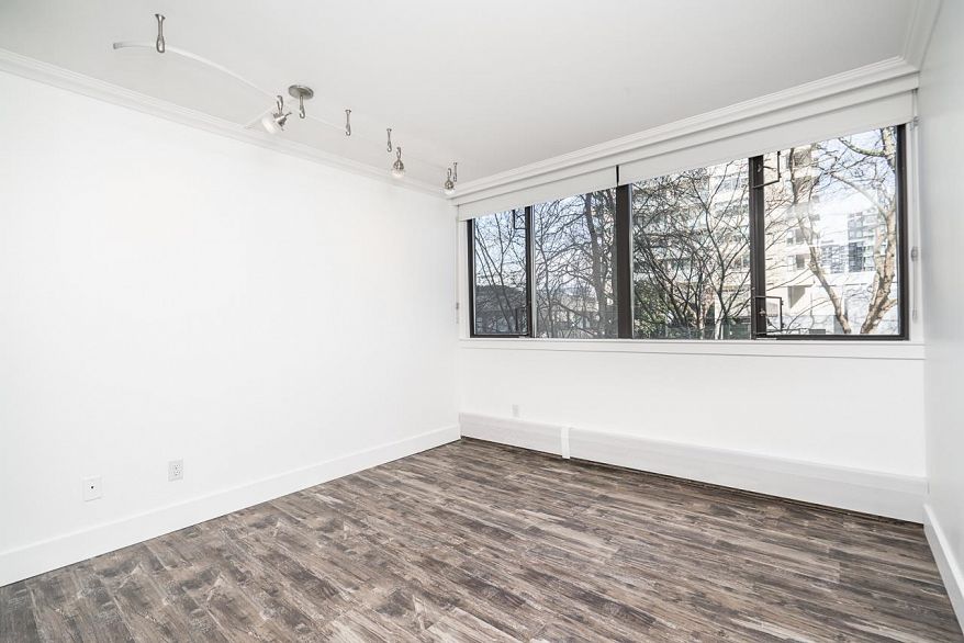 204 1740 Comox Street