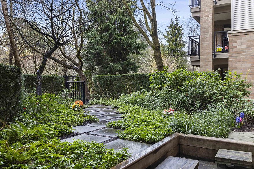 108 2388 Western Parkway