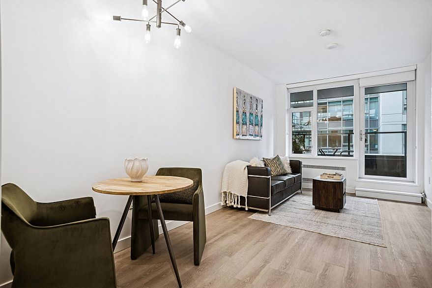 507 209 E 7th Avenue