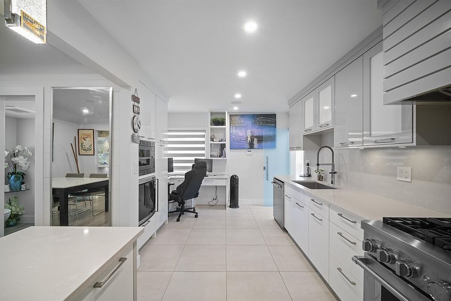 6978 Mckinnon Street