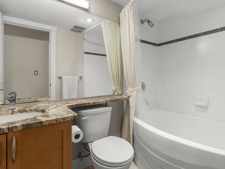 108 2388 Western Parkway