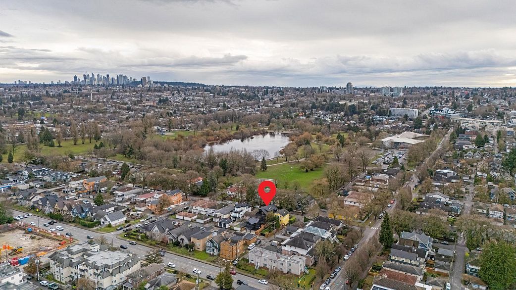 2 1945 E 13th Ave Avenue