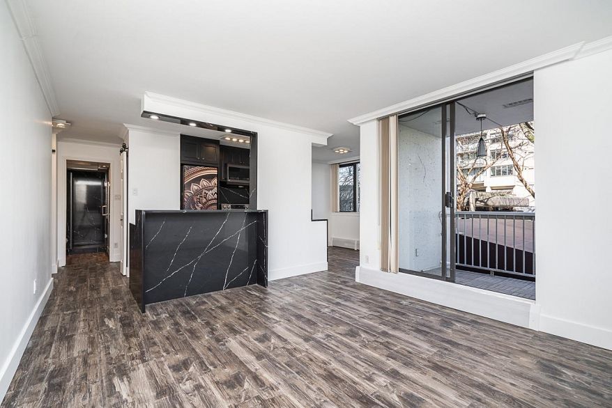 204 1740 Comox Street