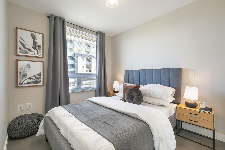 306 688 E 19th Avenue