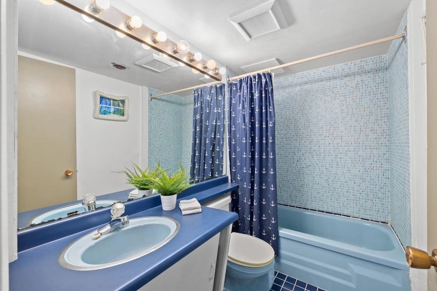 1001 1251 Cardero Street