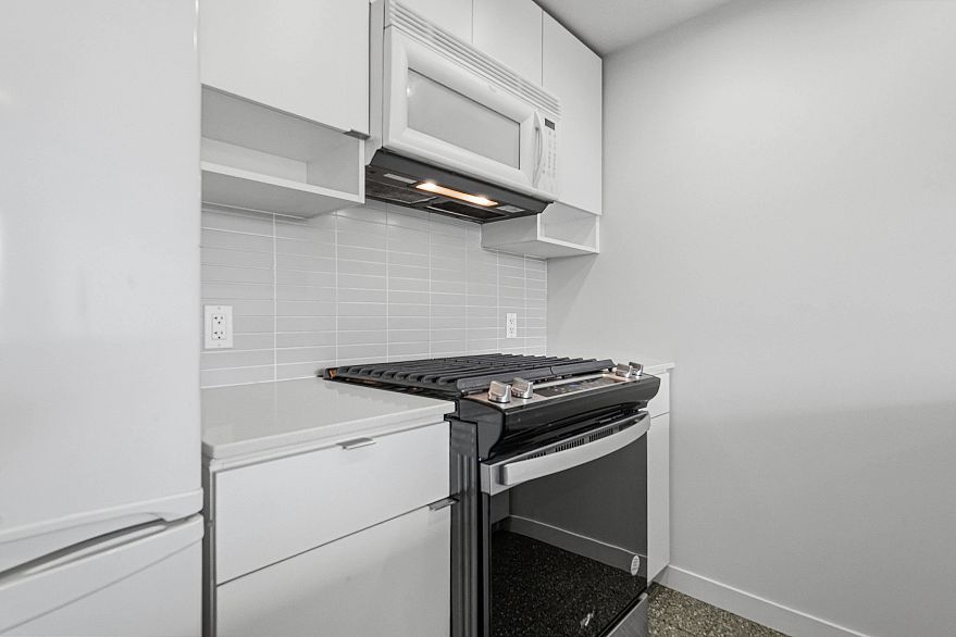 1707 928 Beatty Street