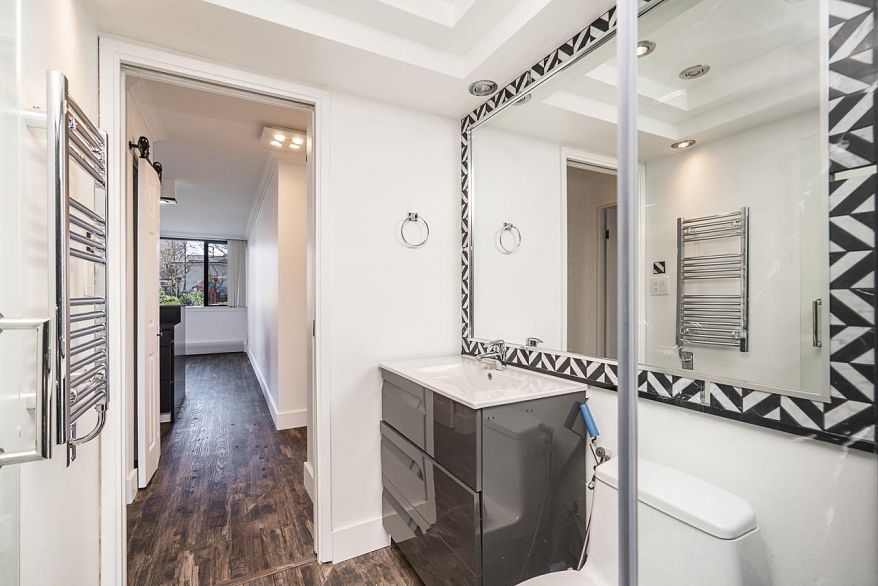 204 1740 Comox Street