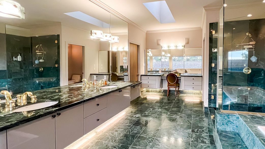 2388 SW Marine Drive