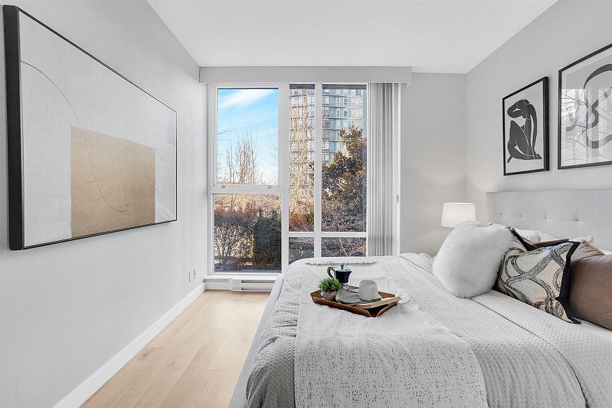 1455 Strathmore Mews