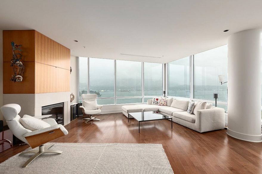 2001 1077 W Cordova Street