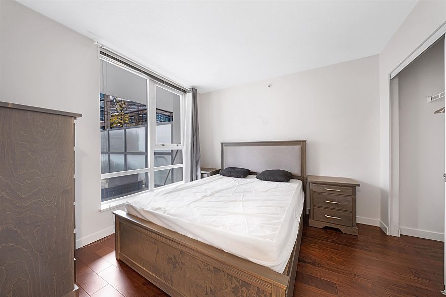 307 928 Beatty Street