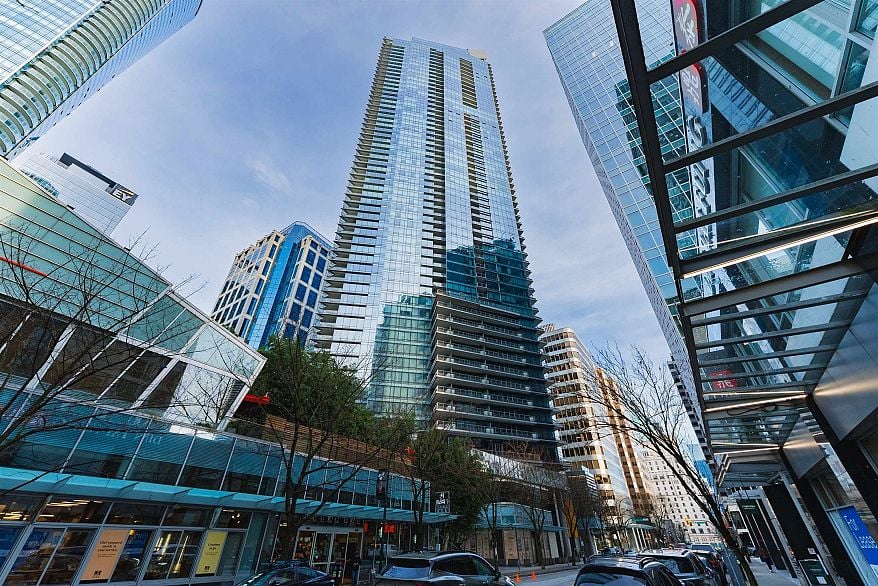 2107 1111 Alberni Street