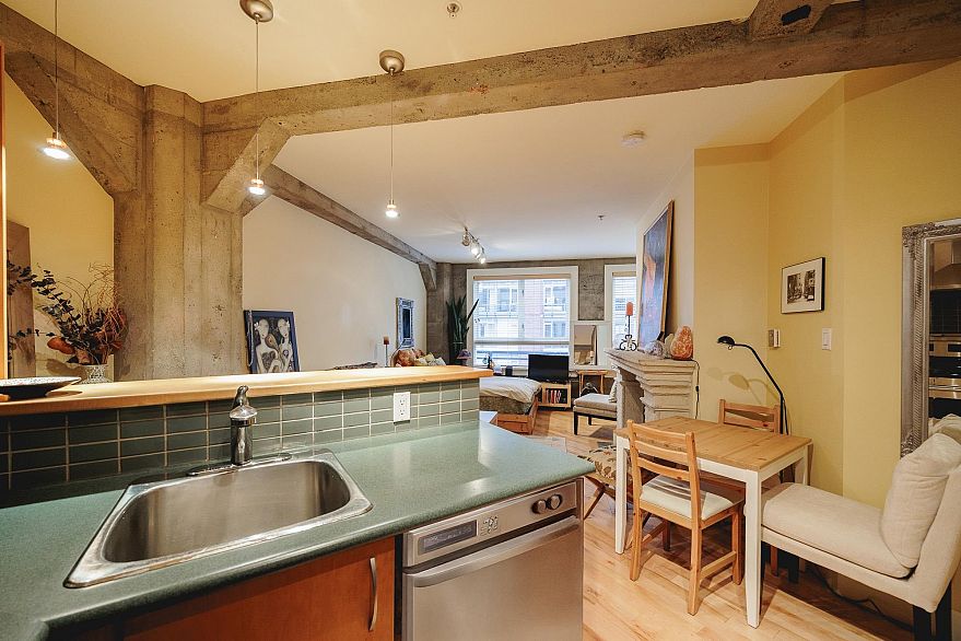 210 1216 Homer Street