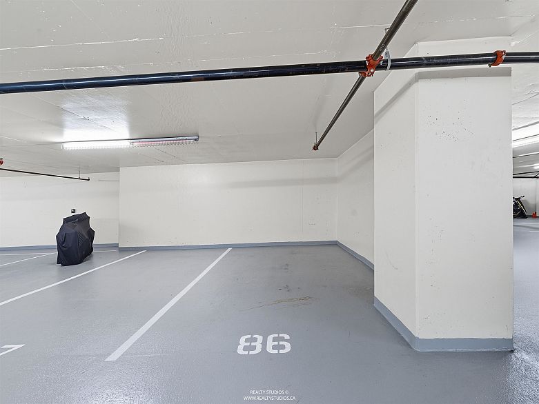 905 1221 Bidwell Street