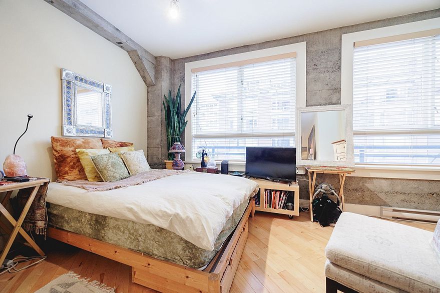 210 1216 Homer Street