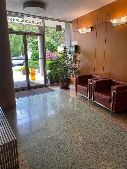 410 1975 Pendrell Street