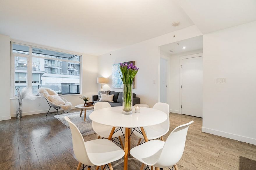 1106 110 Switchmen Street