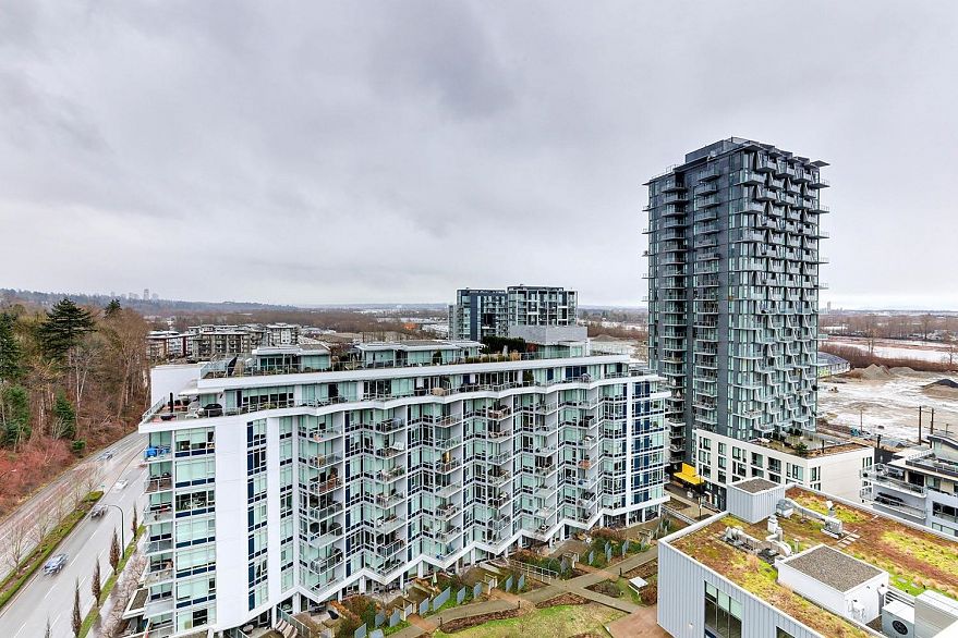 1702 8538 River District Crossing