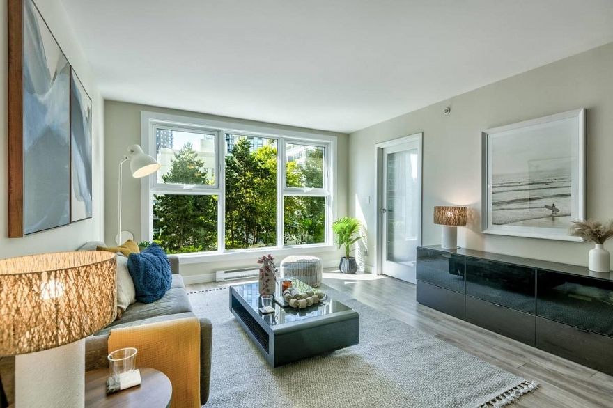 40X 1323 HOMER STREET, Vancouver BC V6B 5T1