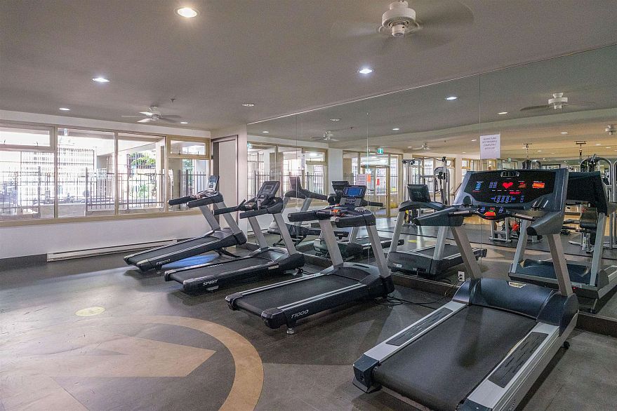 1507 989 Richards Street