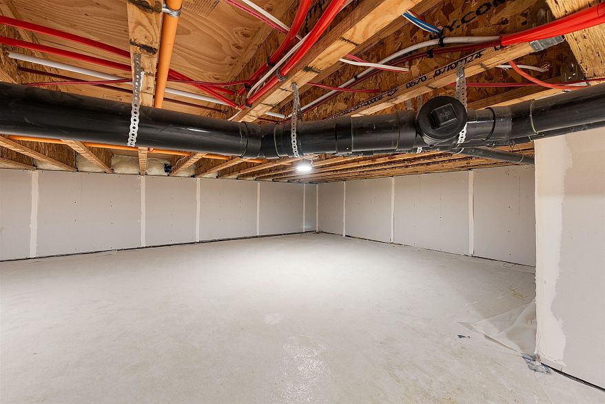 2 2750 W 19th Avenue