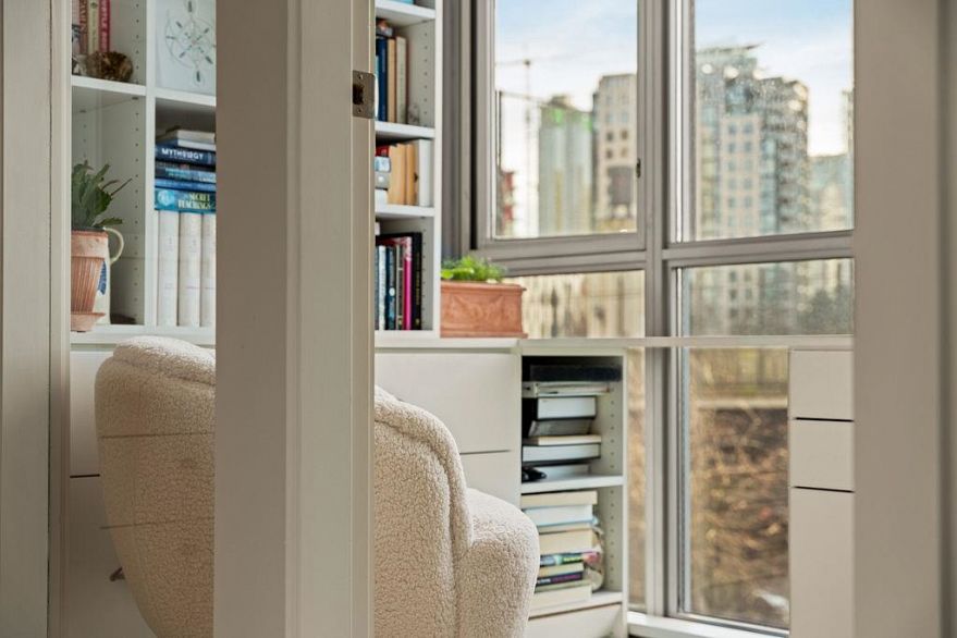 601 1005 Beach Avenue