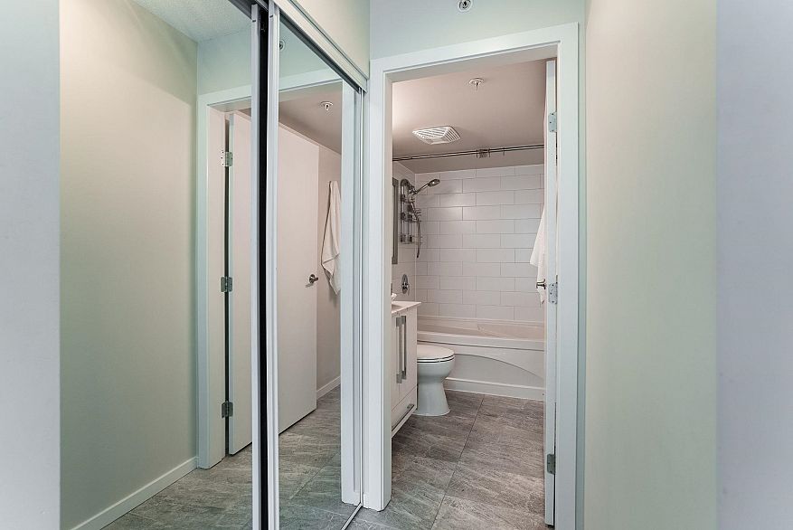 906 1155 Seymour Street