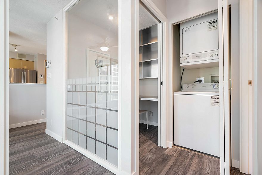 1505 1200 W Georgia Street