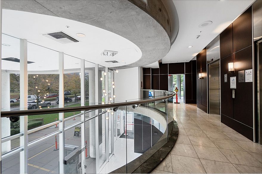 1704 555 Jervis Street