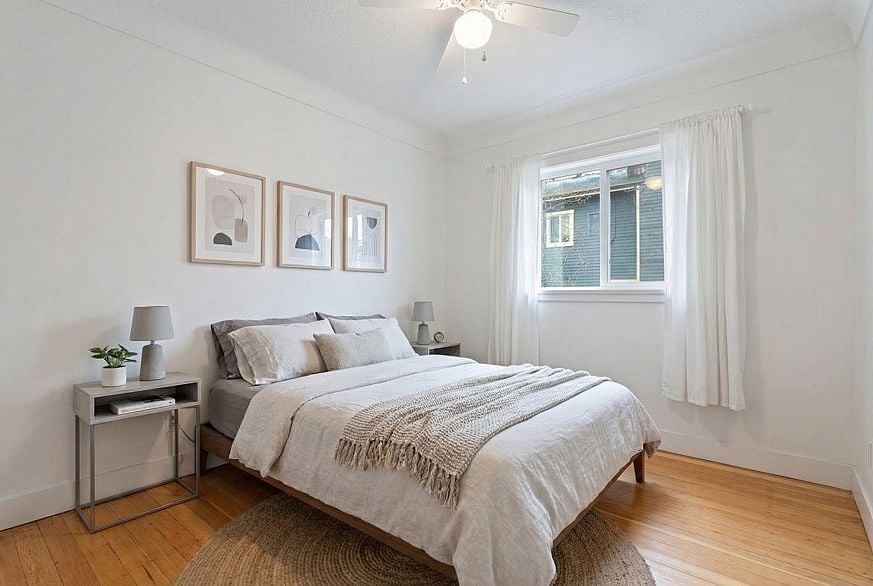 2156 E Pender Street