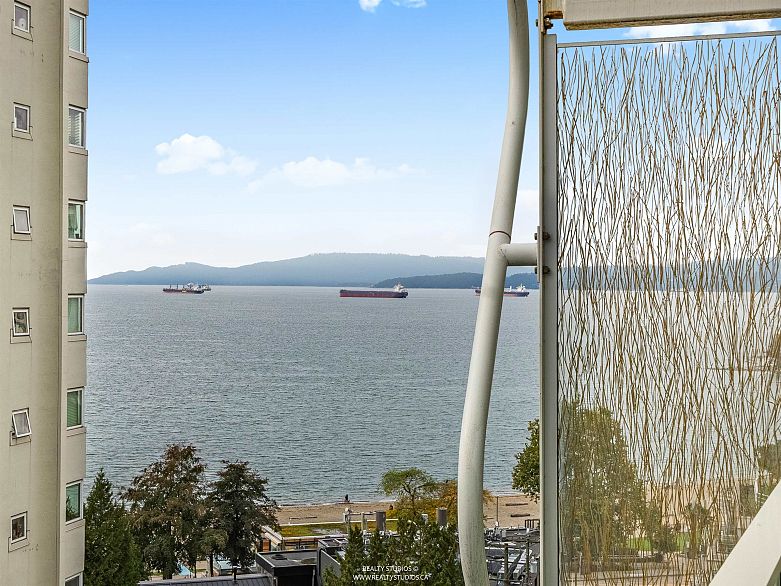 905 1221 Bidwell Street