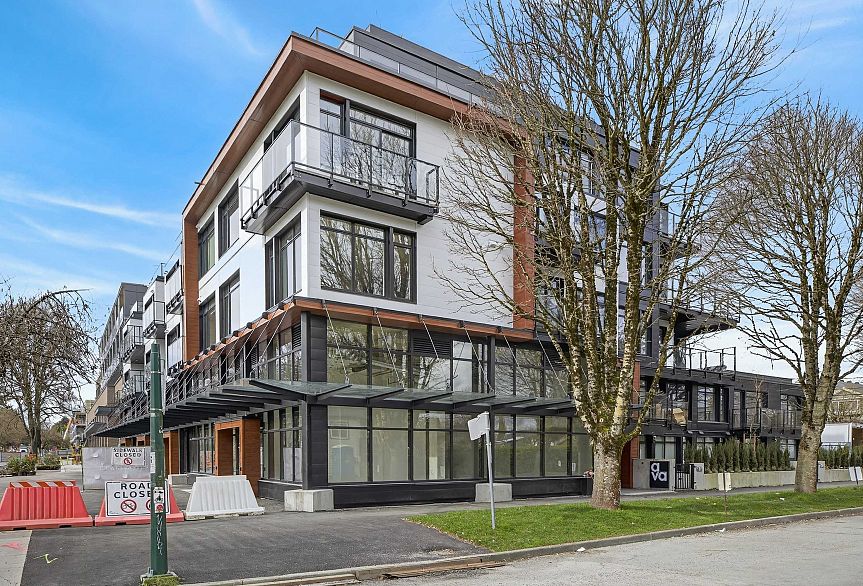 406 6485 Manitoba Street