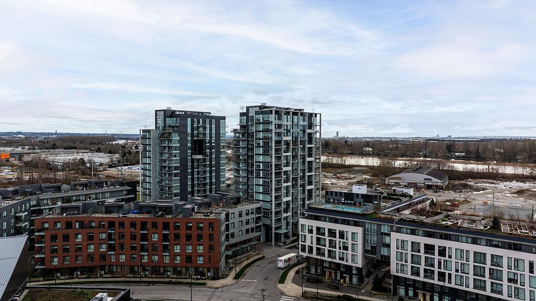 905 8570 Rivergrass Drive